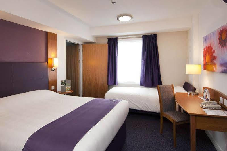 Premier Inn Колчестер Екстер'єр фото